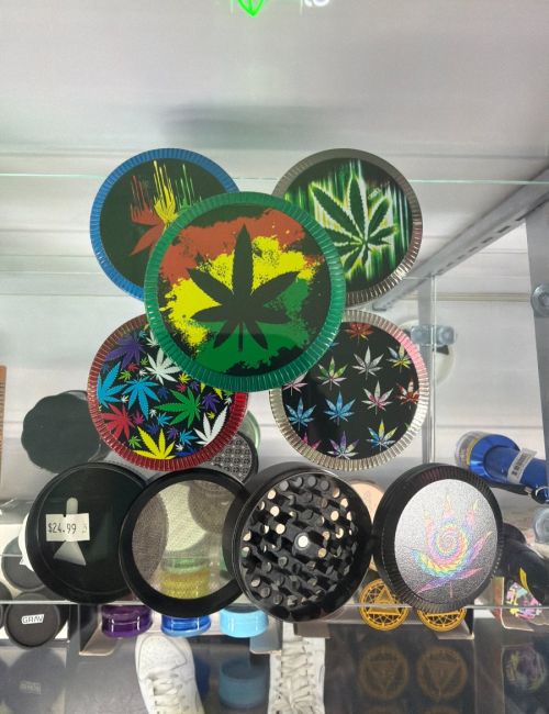 SeshGear Hemp Leaf Grinder 4pc 